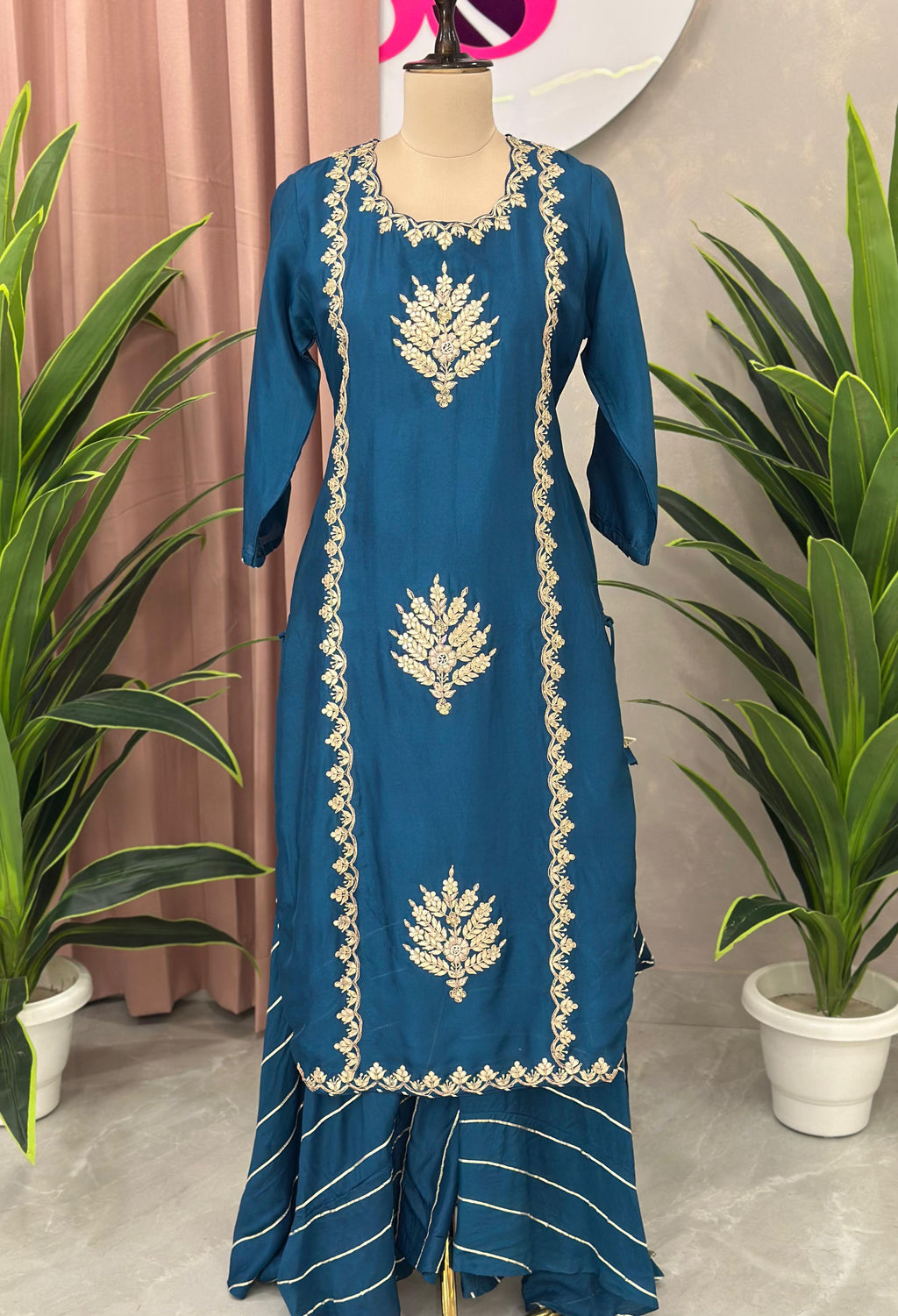 Gota Patti Handwork Suit Set