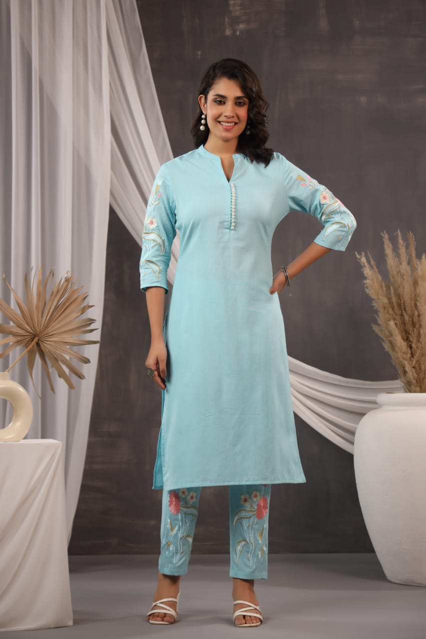 EMBROIDERED KURTA PANT SET