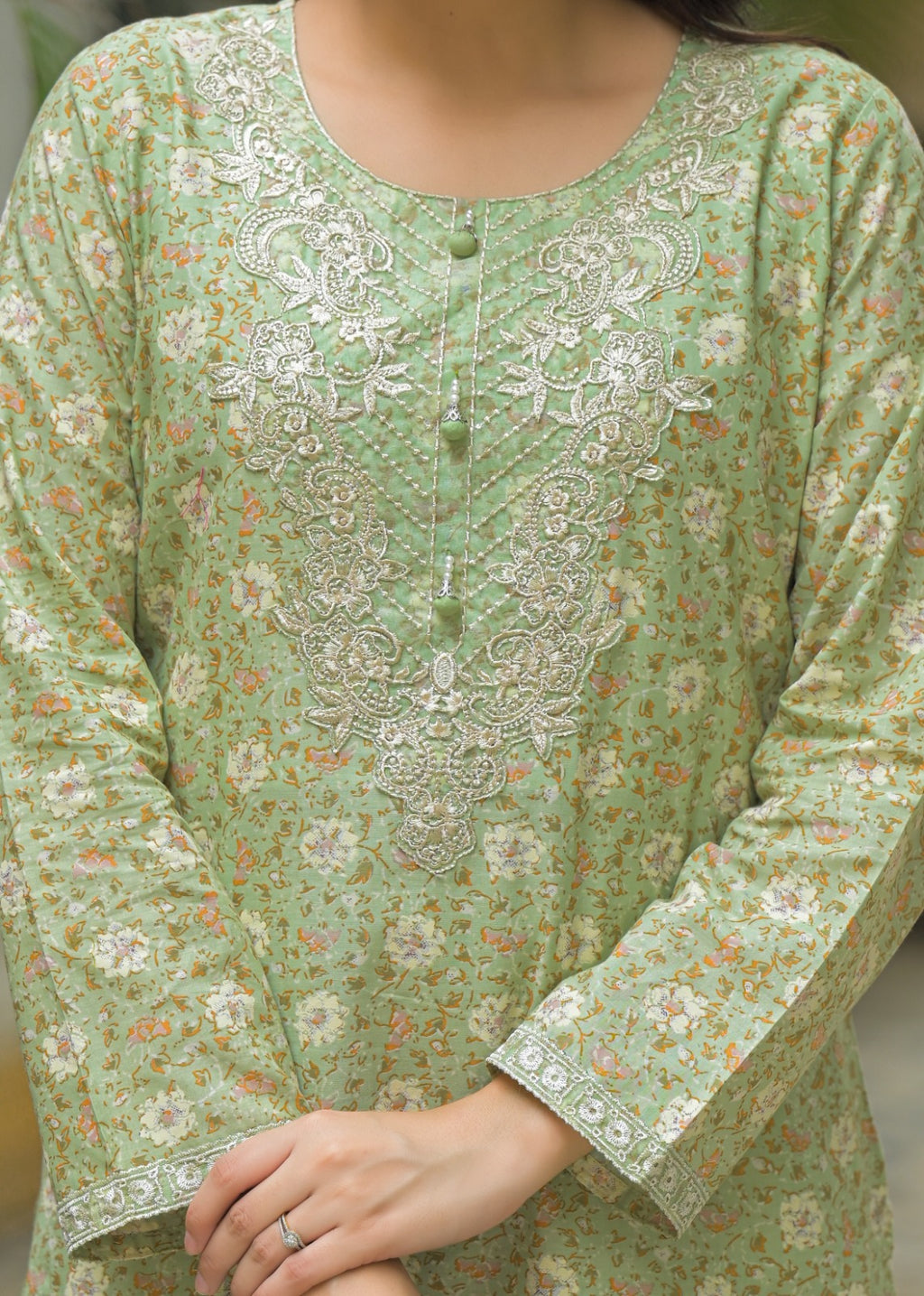 COTTON SUIT WITH FHARSI SUIT