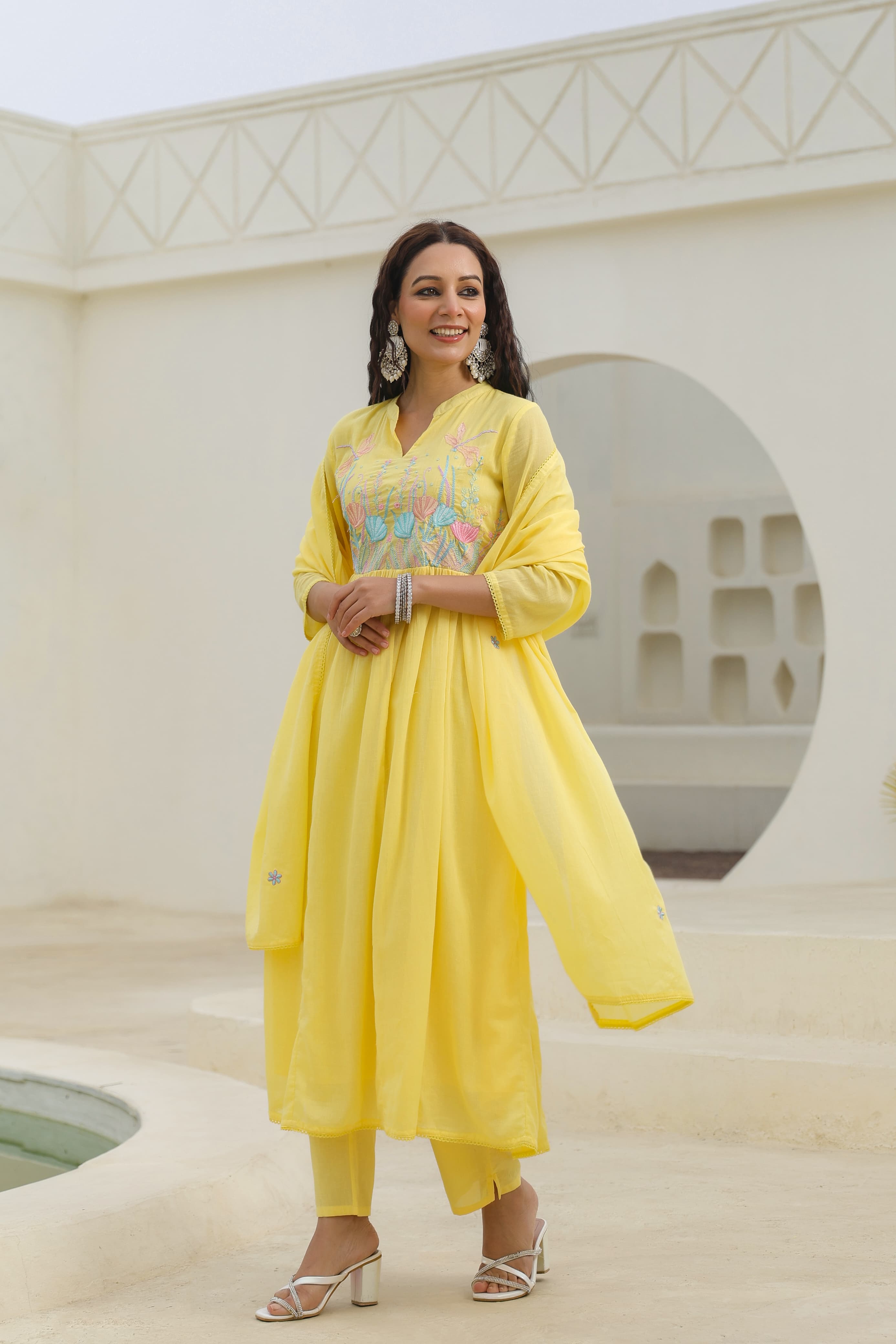 BEAUTIFUL EMBROIDERED MUL COTTON SUIT SET