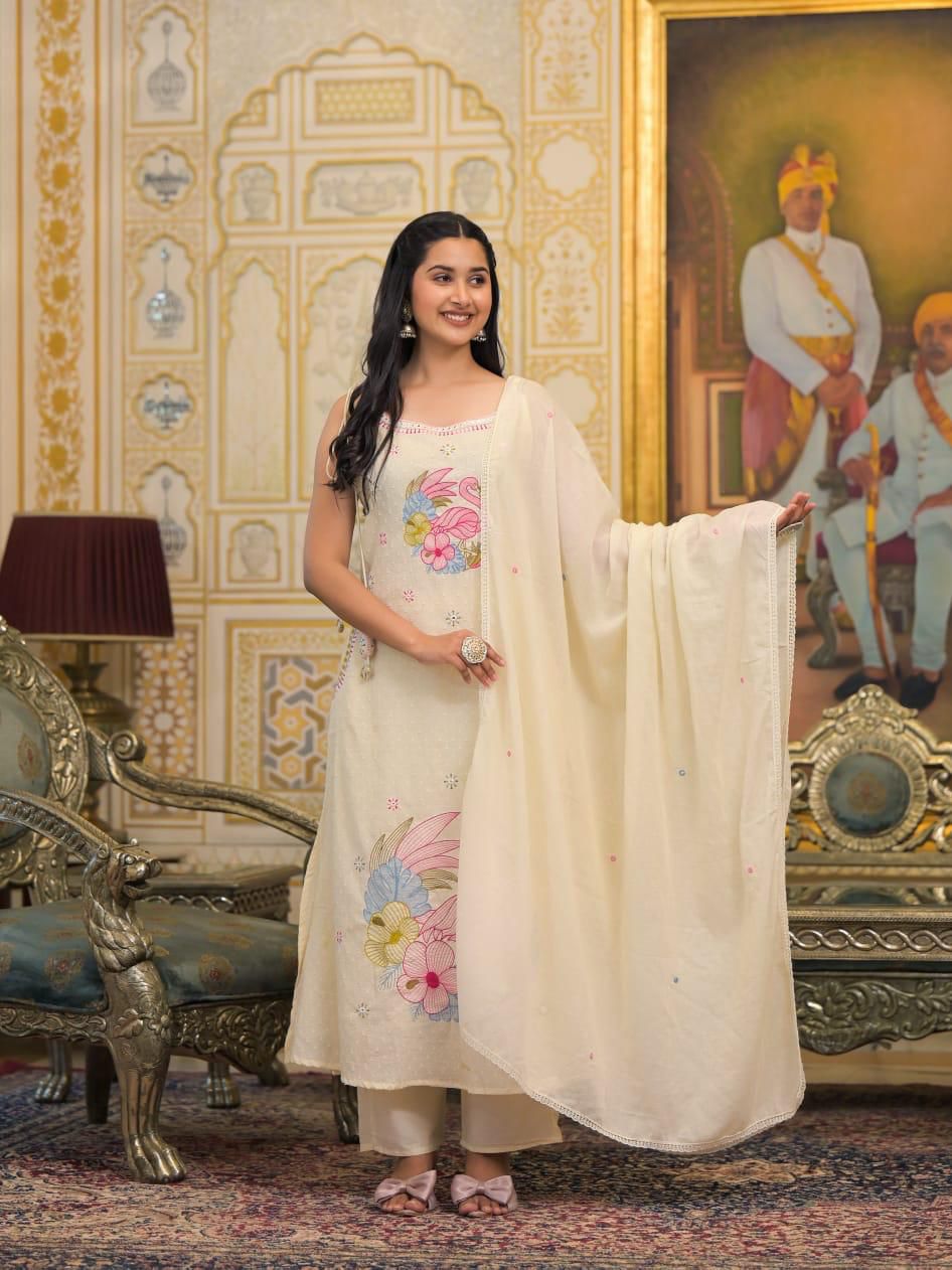 BEAUTIFUL EMBROIDERED TRENDY SUIT SET