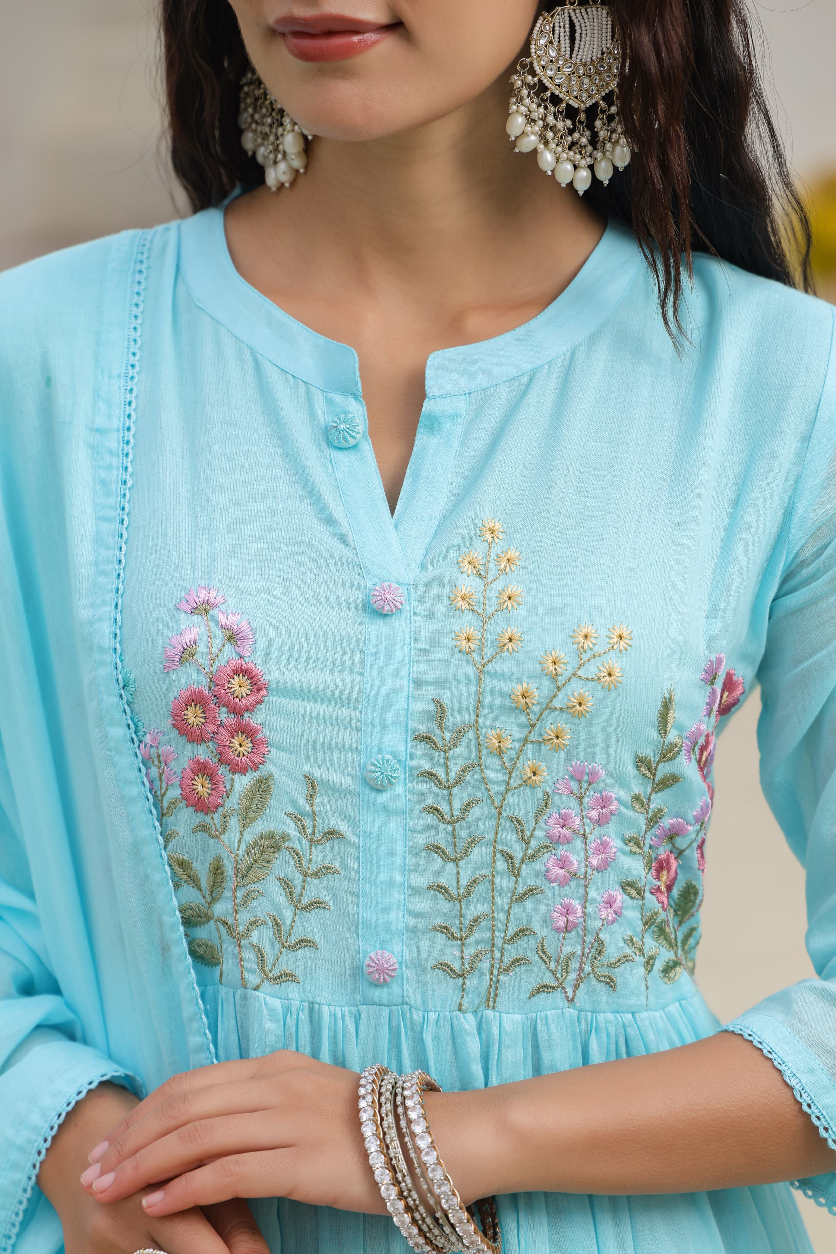 BEAUTIFUL EMBROIDERED MUL COTTON SUIT SET