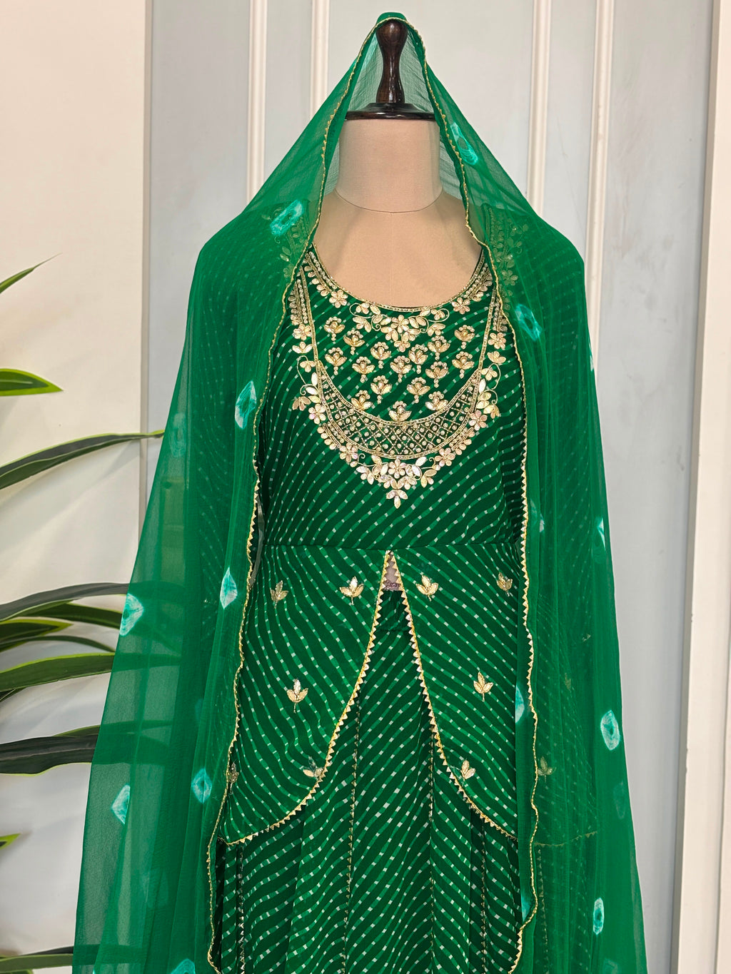 MOTHDA SPECIAL HANDWORK SKIRT SET