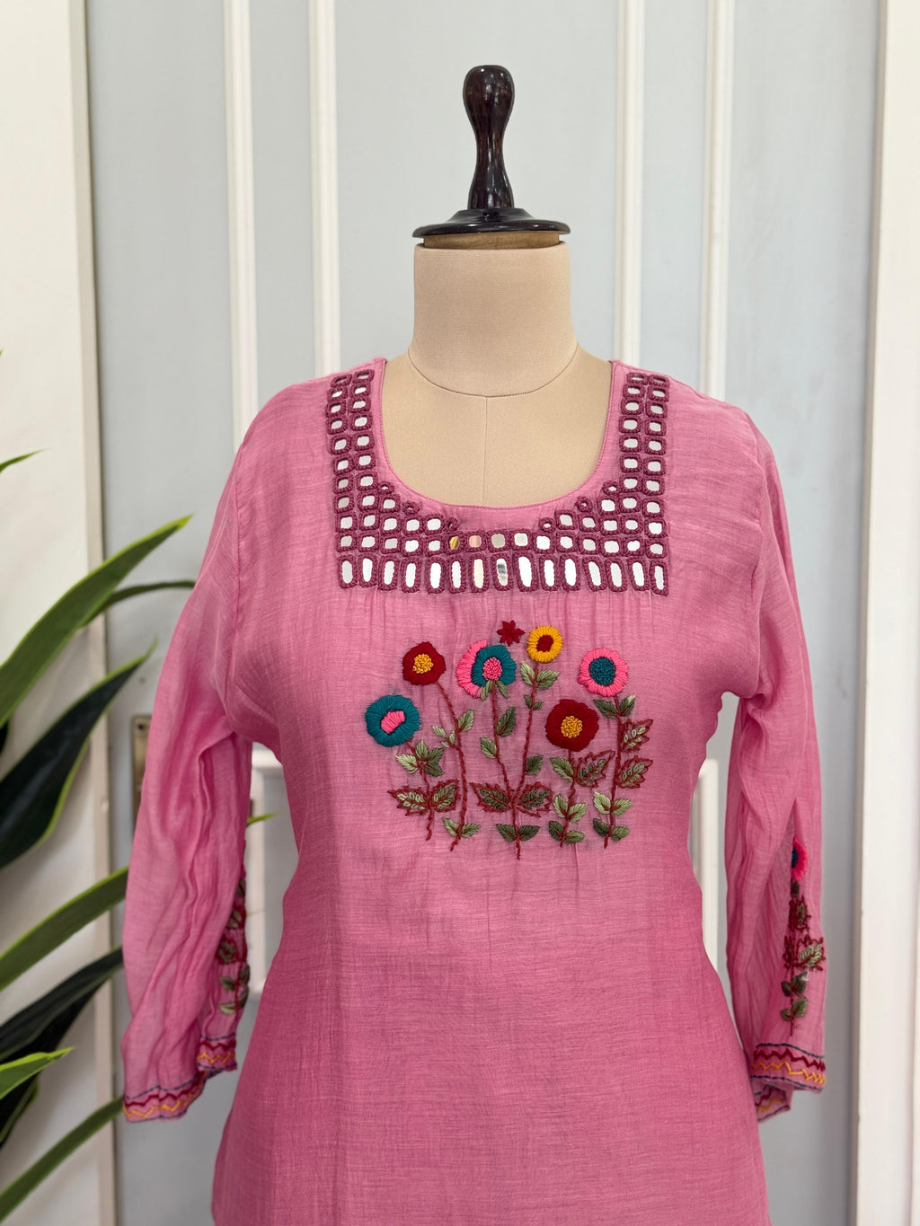 Aline Floral Embroidered Kurta Set