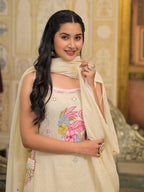 BEAUTIFUL EMBROIDERED TRENDY SUIT SET