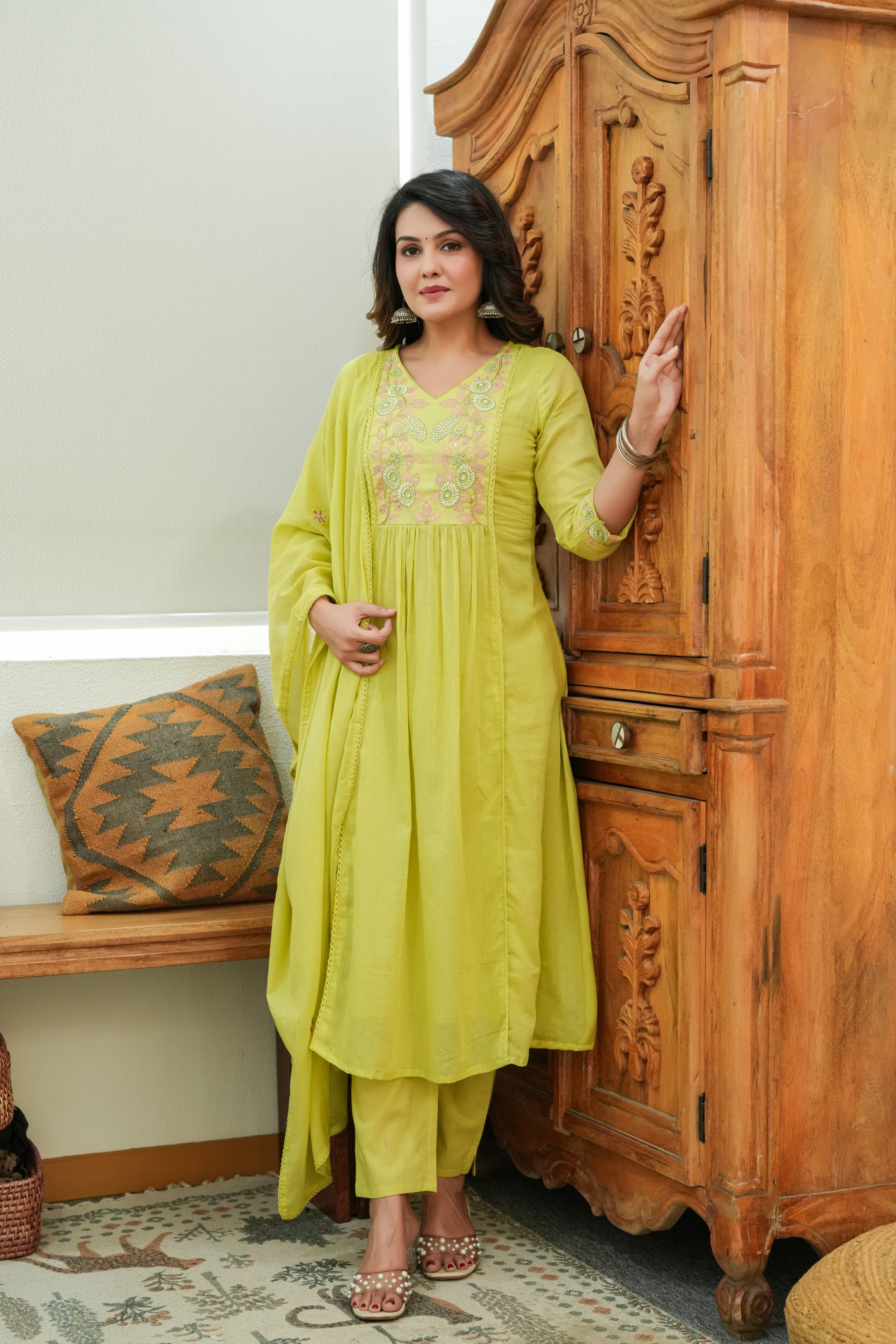 BEAUTIFUL EMBROIDERED MUL COTTON SUIT