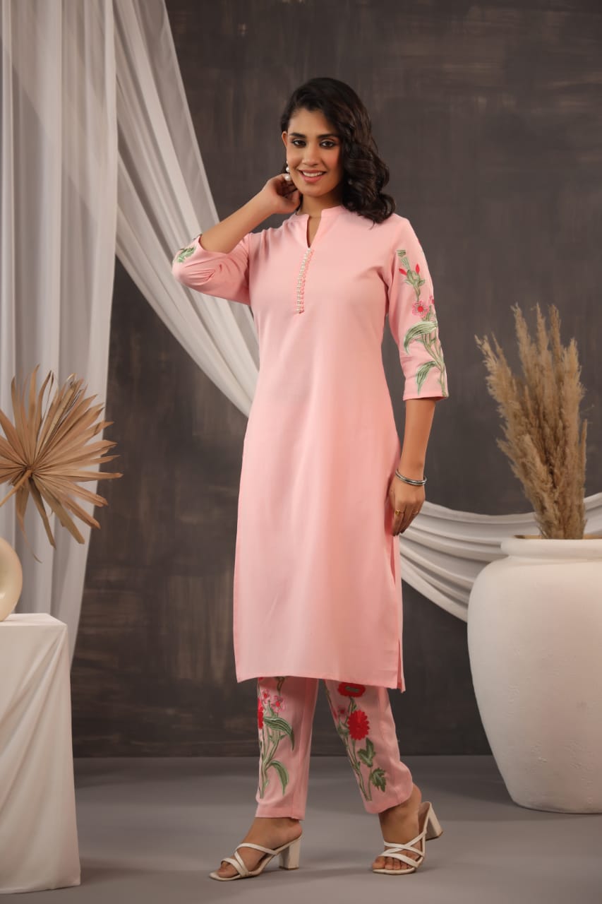 EMBROIDERED KURTA PANT SET