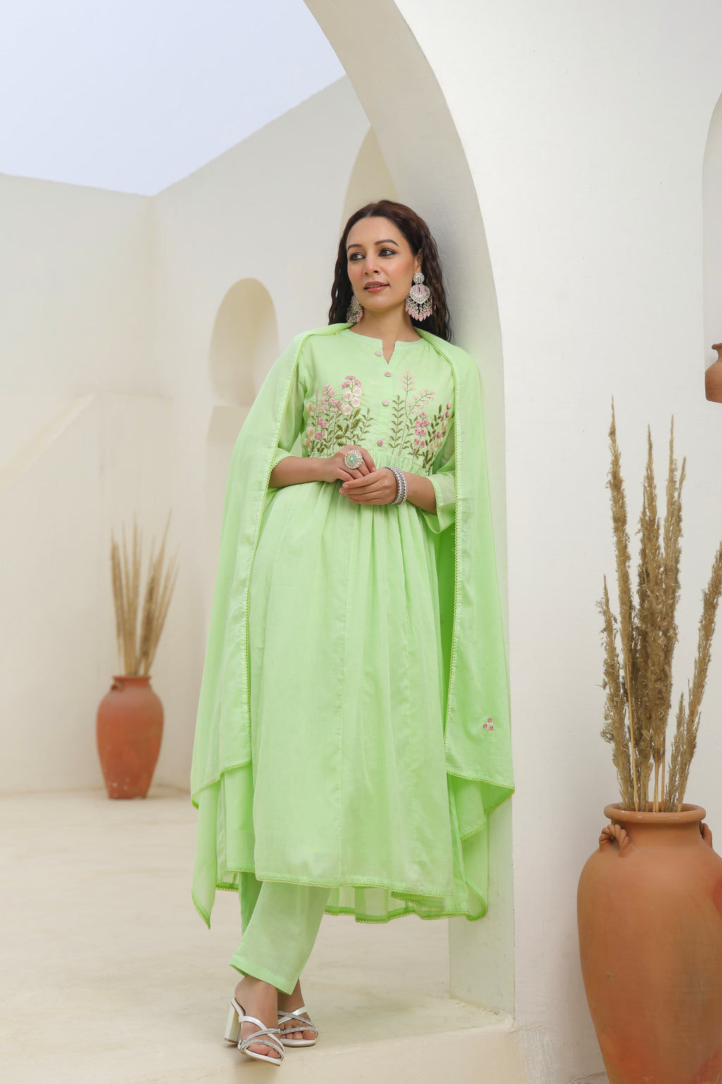 BEAUTIFUL EMBROIDERED MUL COTTON SUIT SET
