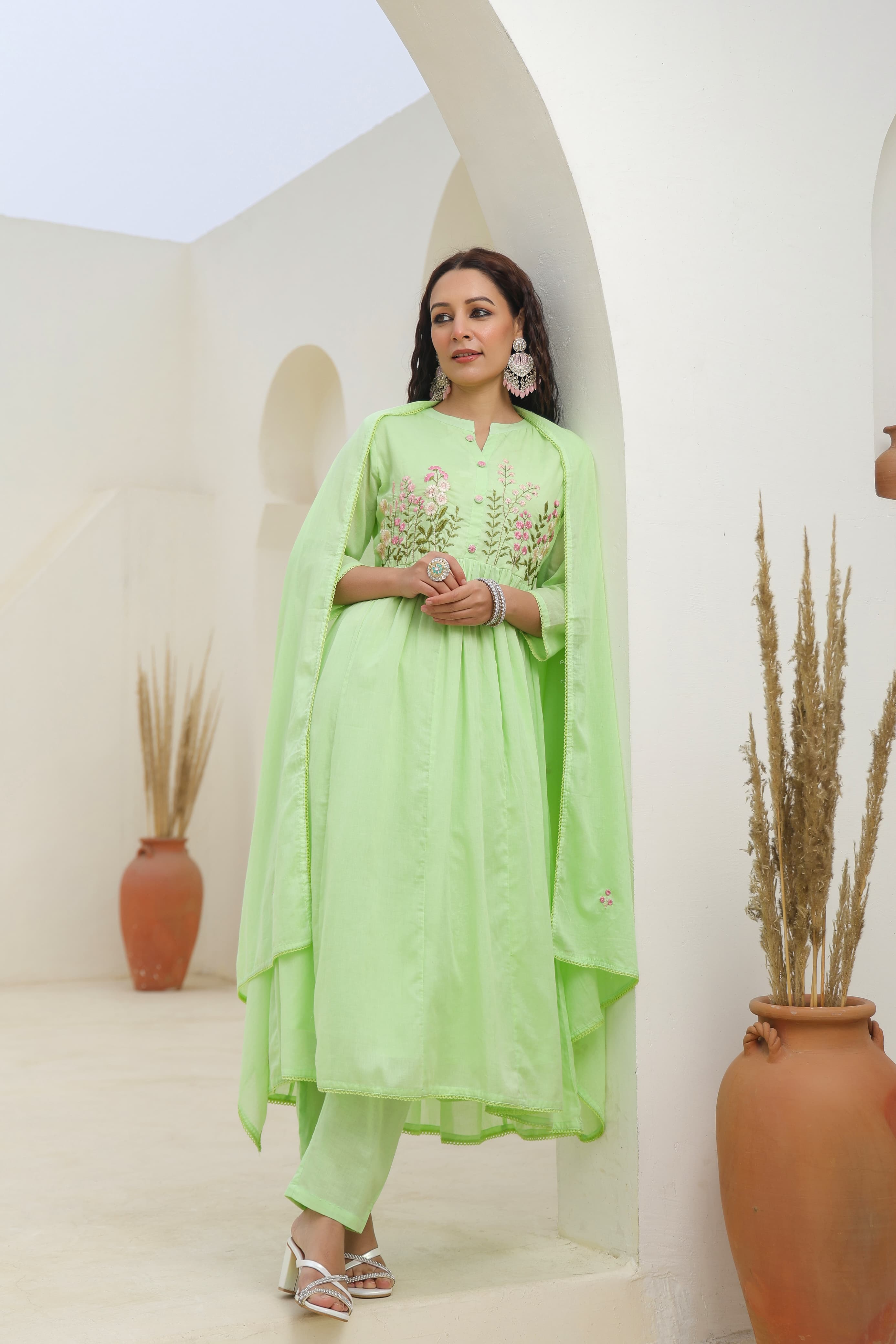 BEAUTIFUL EMBROIDERED MUL COTTON SUIT SET