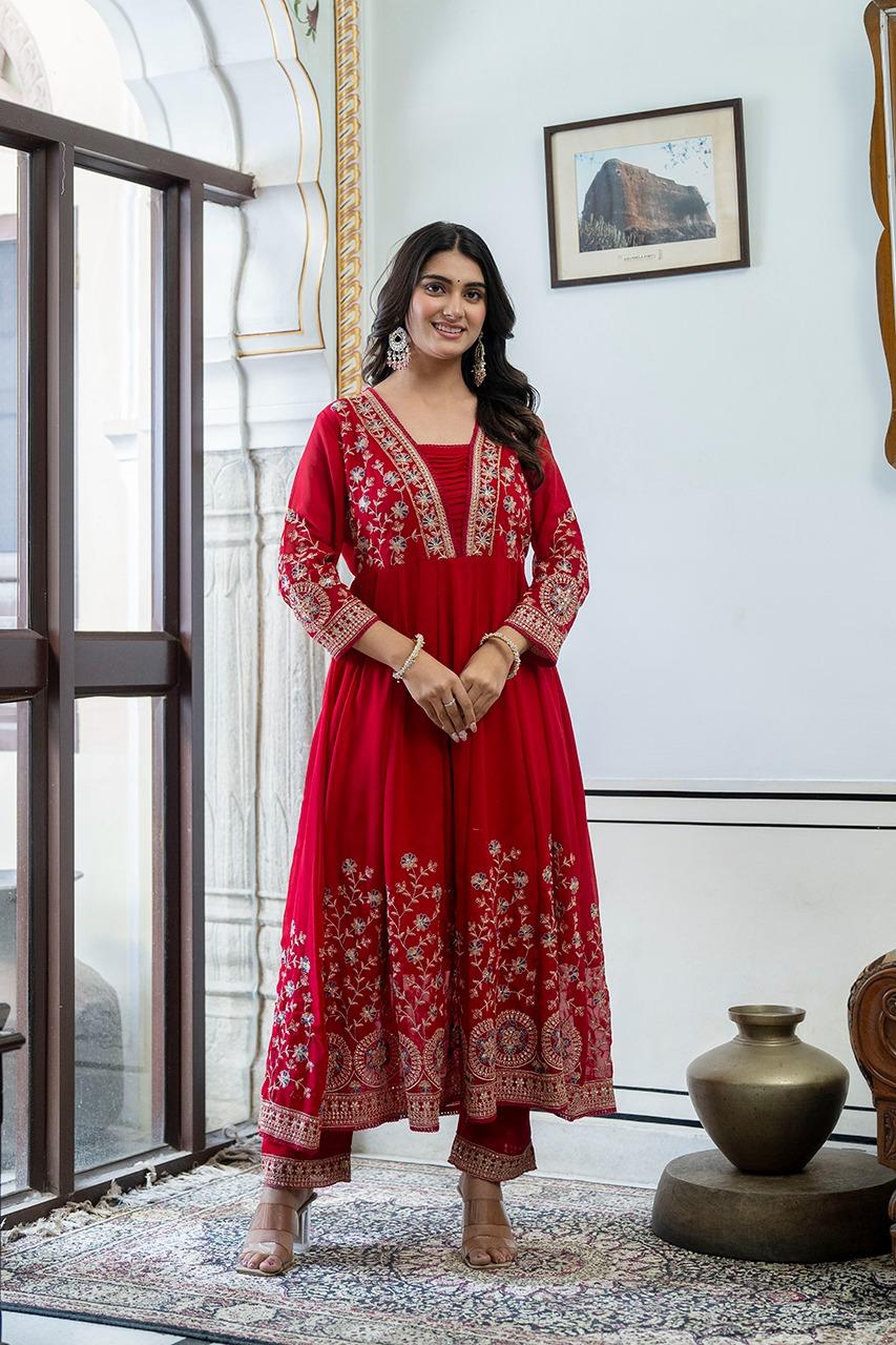 BEAUTIFUL ANARKALI SUIT SET