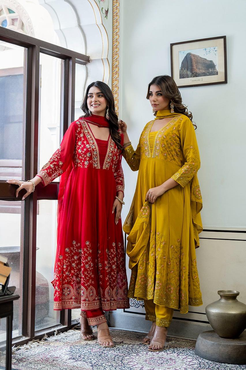 BEAUTIFUL ANARKALI SUIT SET