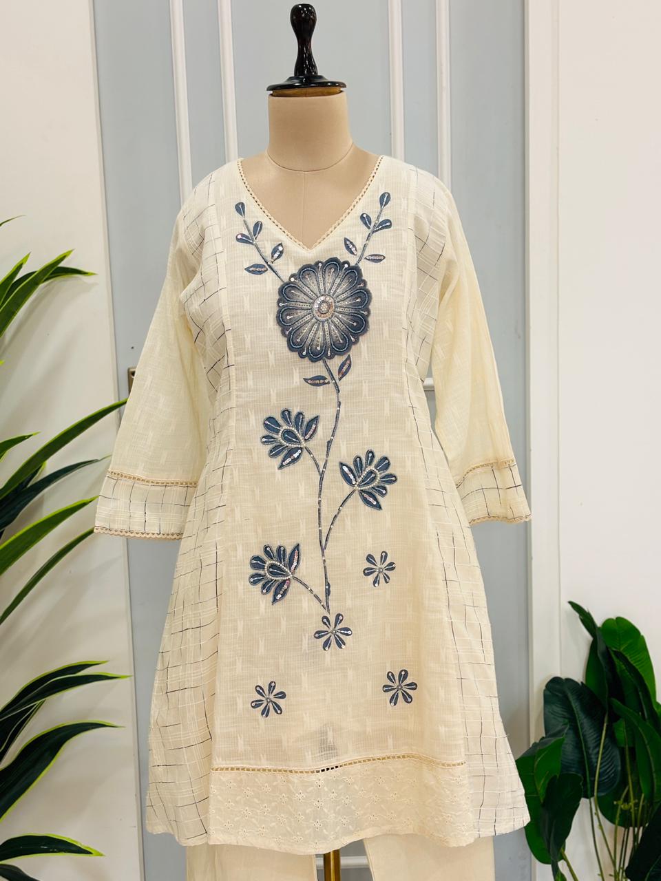 Graceful Floral Handwork Cotton Suit Set