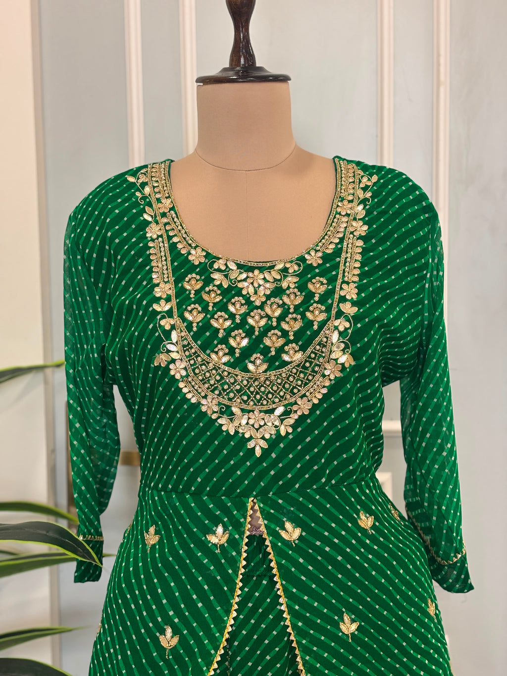 MOTHDA SPECIAL HANDWORK SKIRT SET