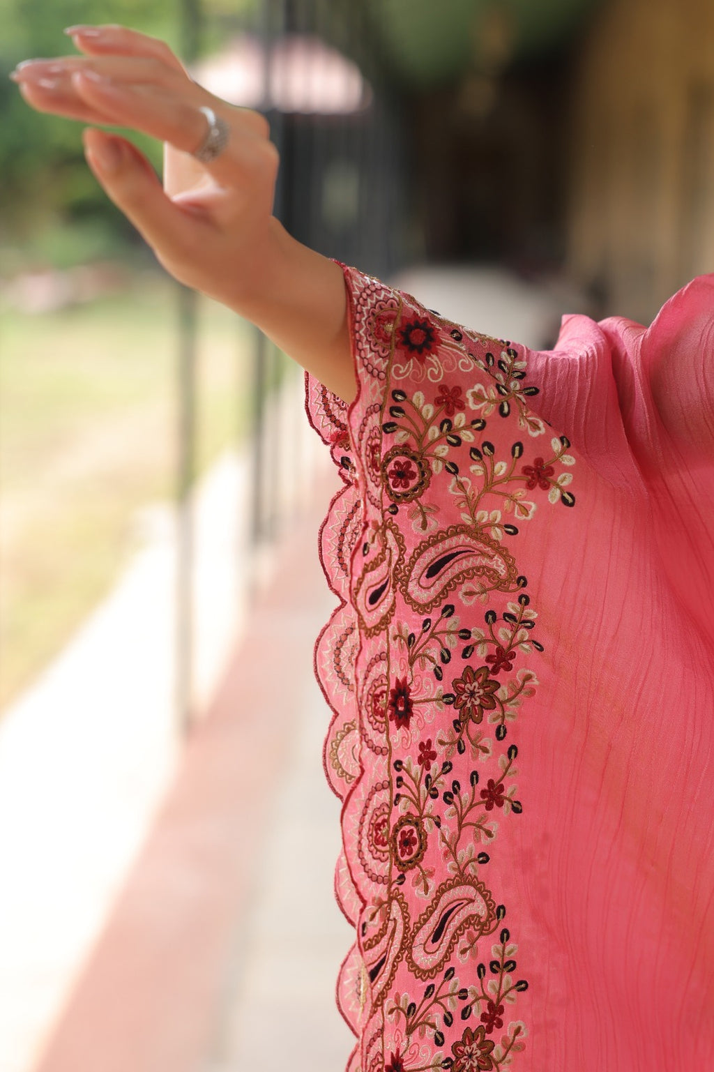 EMBROIDERED PURE ZARI TISSUE KAFTAN