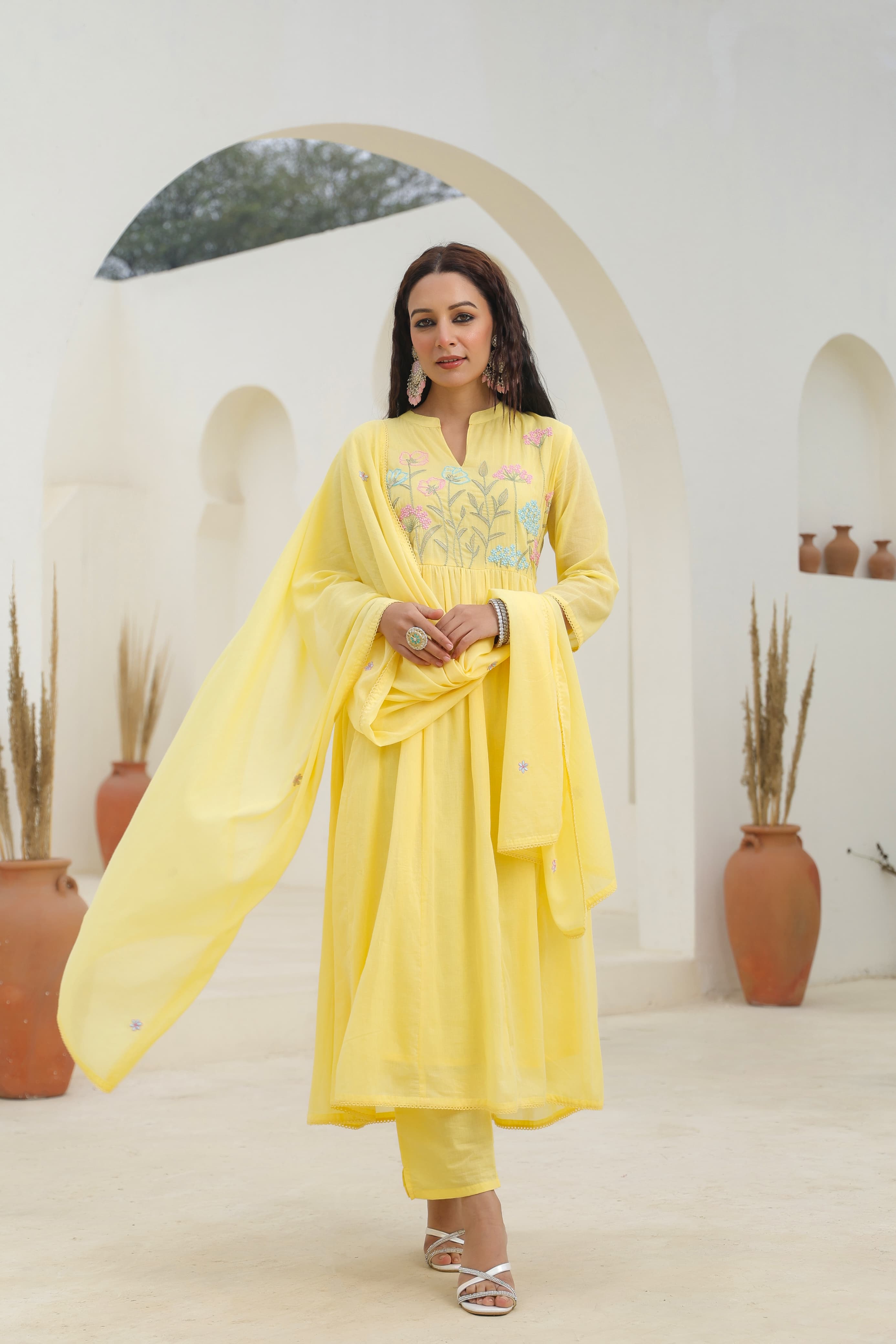 BEAUTIFUL MUL COTTON EMBROIDERED SUIT SET