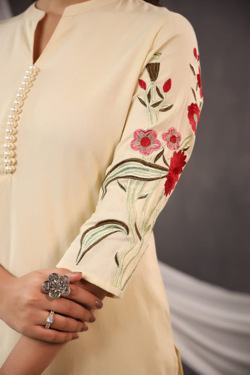 EMBROIDERED KURTA PANT SET