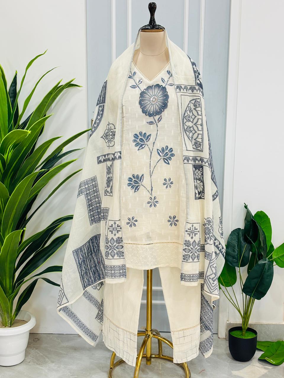 Graceful Floral Handwork Cotton Suit Set