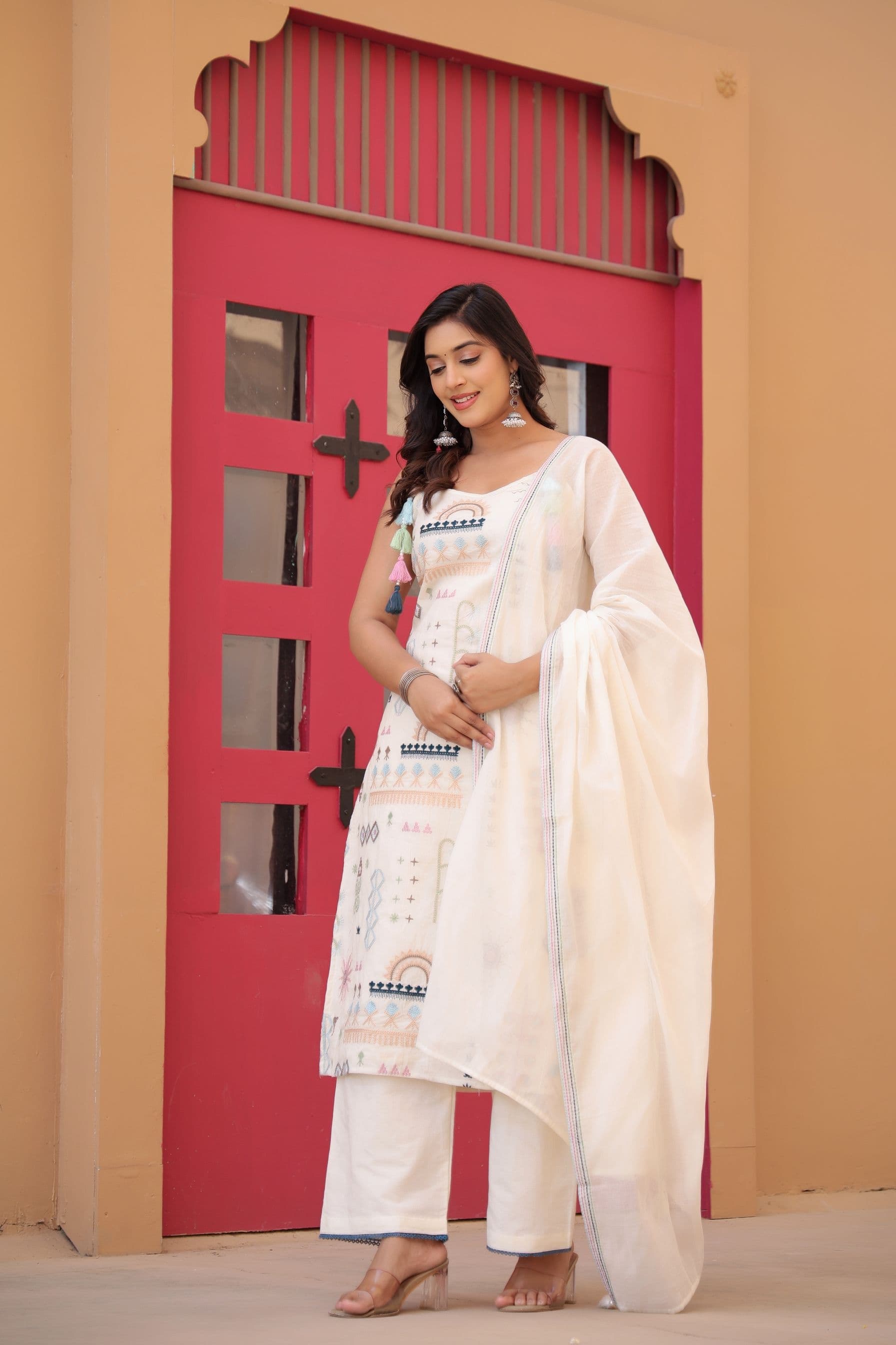 Elegant Day Wear Kurta Set
