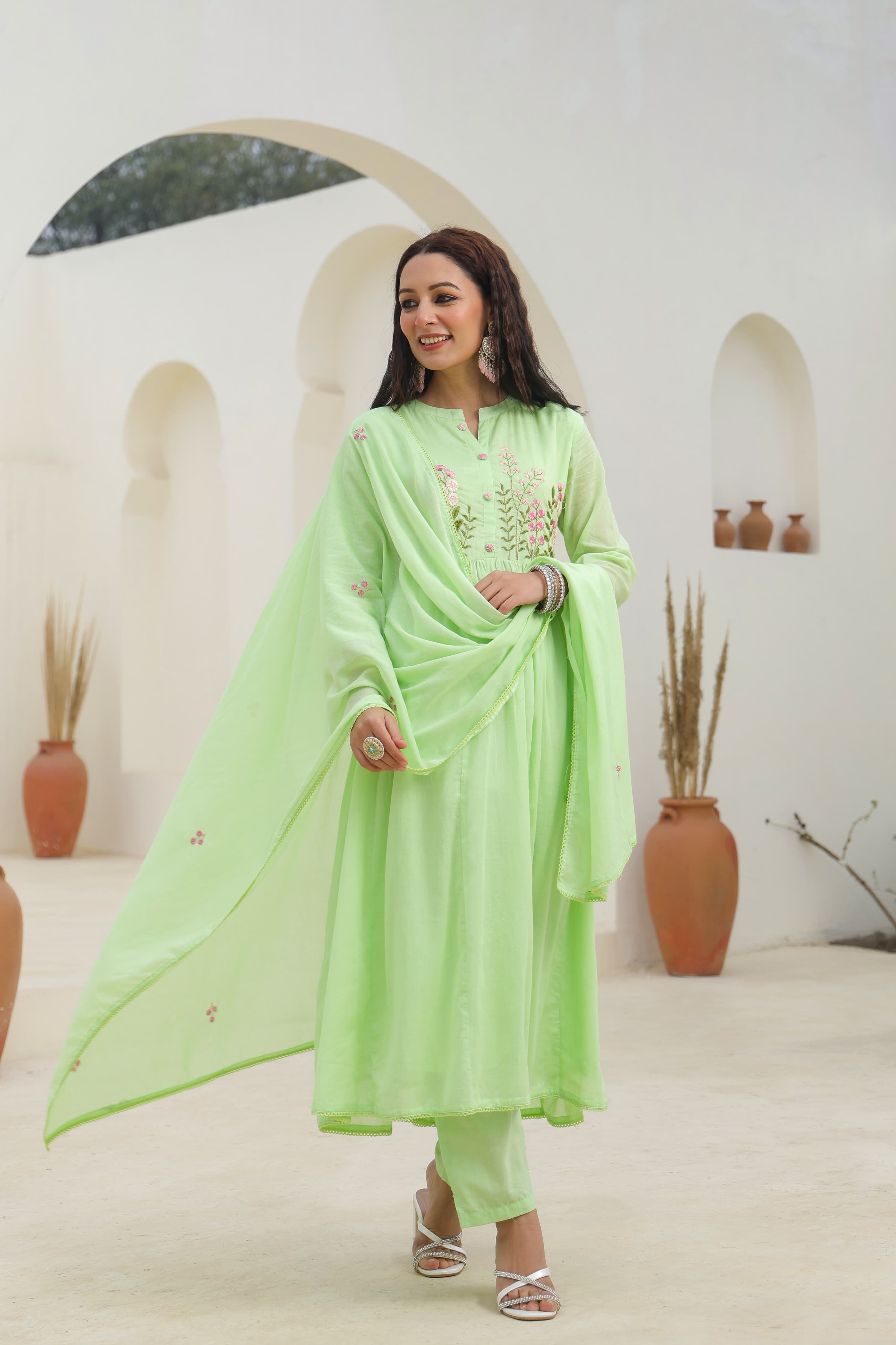 BEAUTIFUL EMBROIDERED MUL COTTON SUIT SET