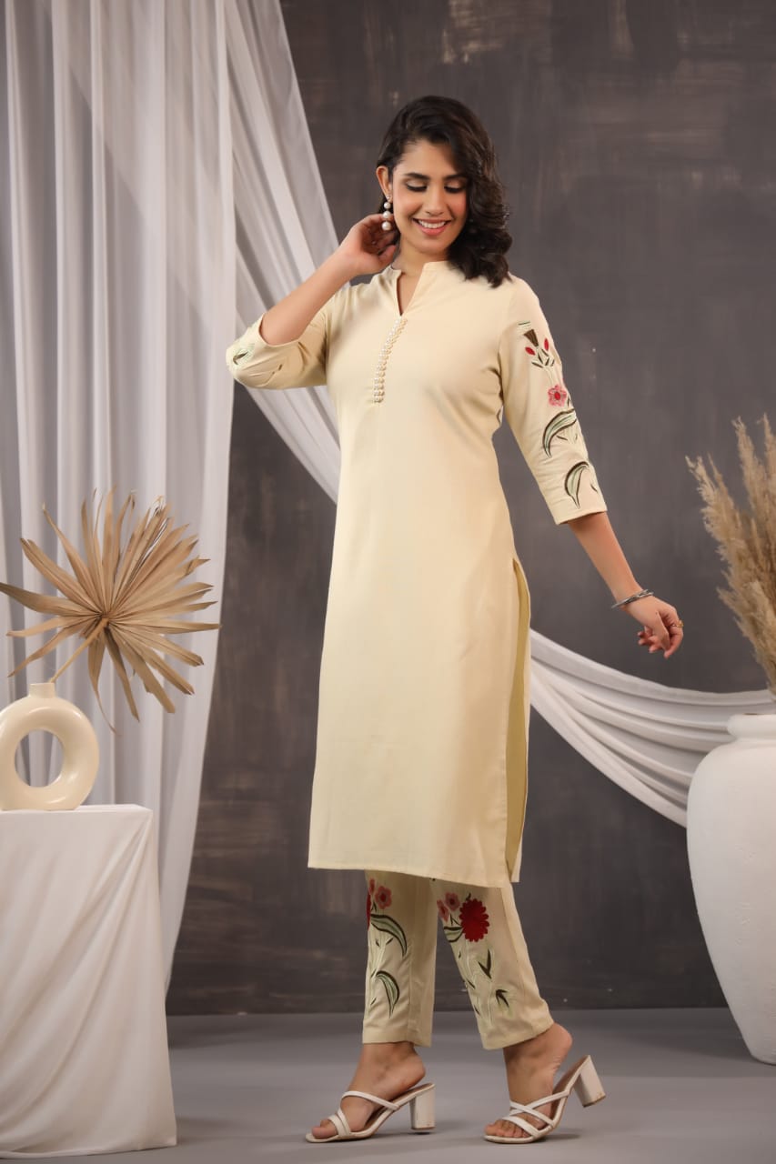 EMBROIDERED KURTA PANT SET