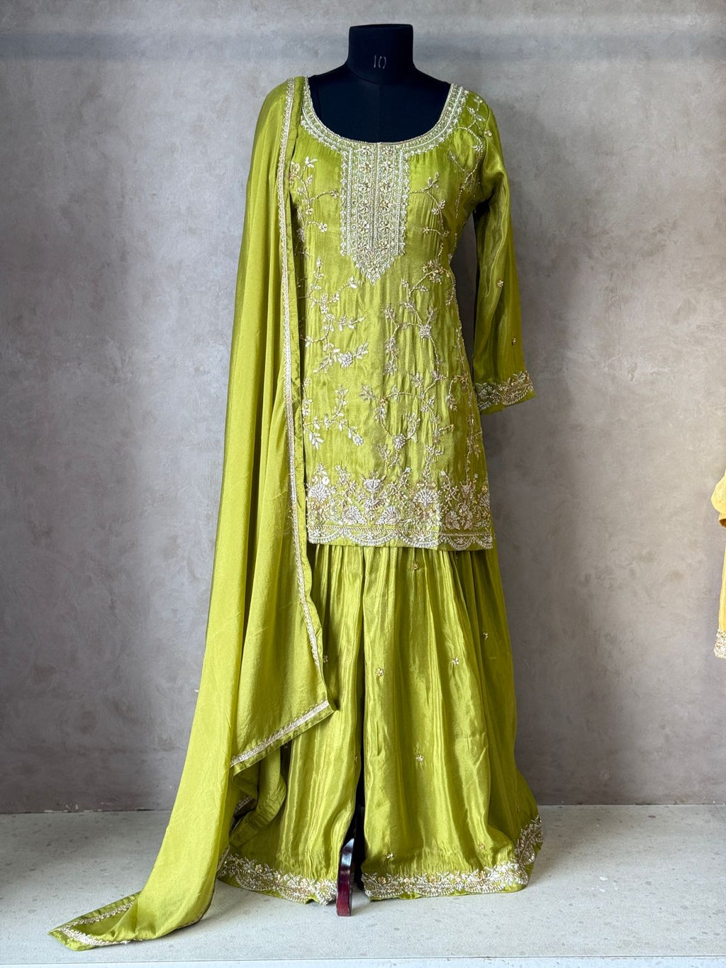 PREMIUM SHARARA SET IN ZARI TISSUE