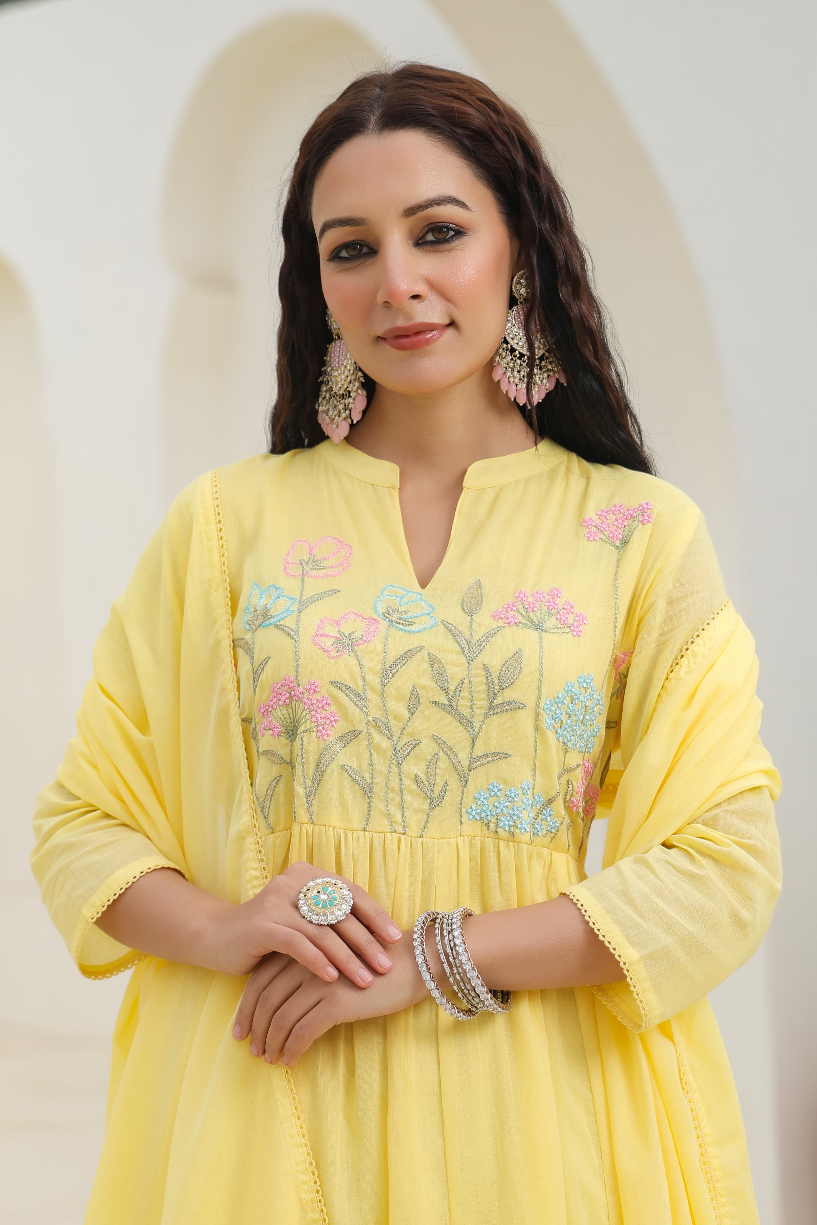 BEAUTIFUL MUL COTTON EMBROIDERED SUIT SET