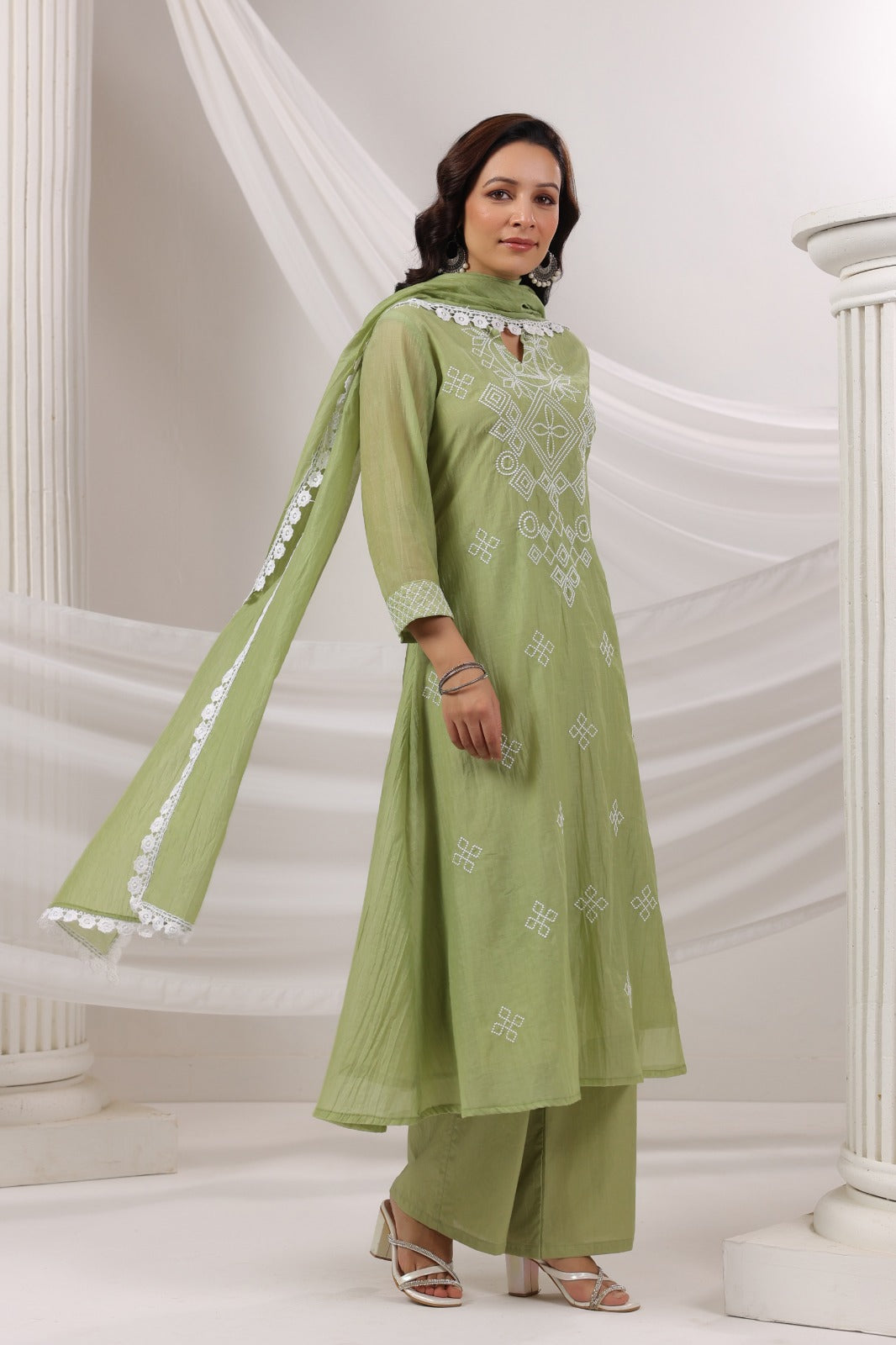 MUL CHANDERI EMBROIDERED SUIT