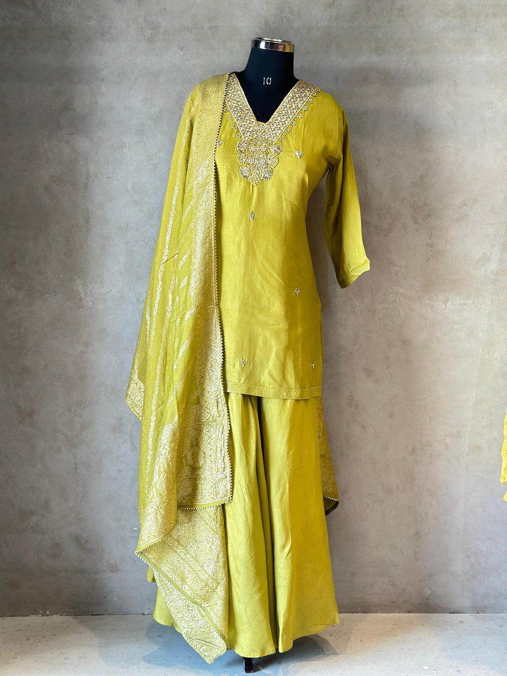 HANDWORK PLAZO SET