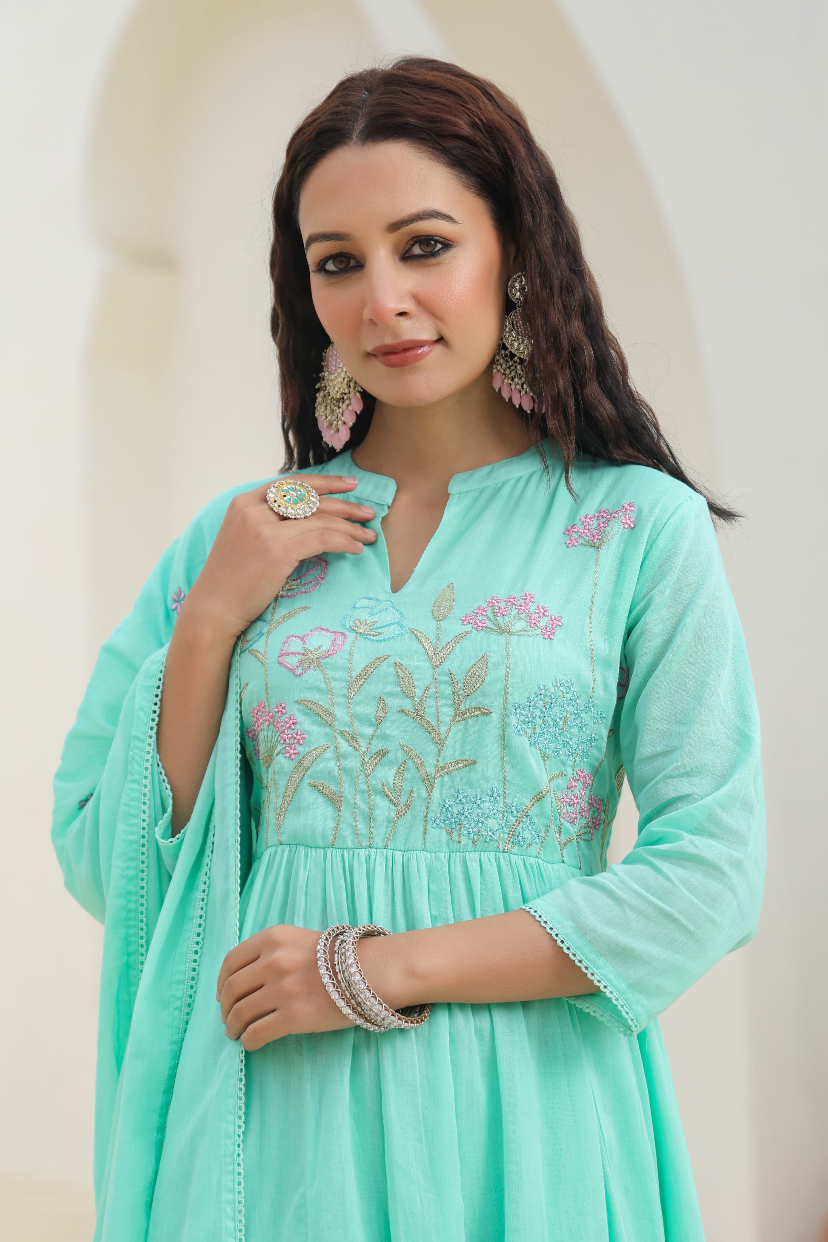 BEAUTIFUL MUL COTTON EMBROIDERED SUIT SET