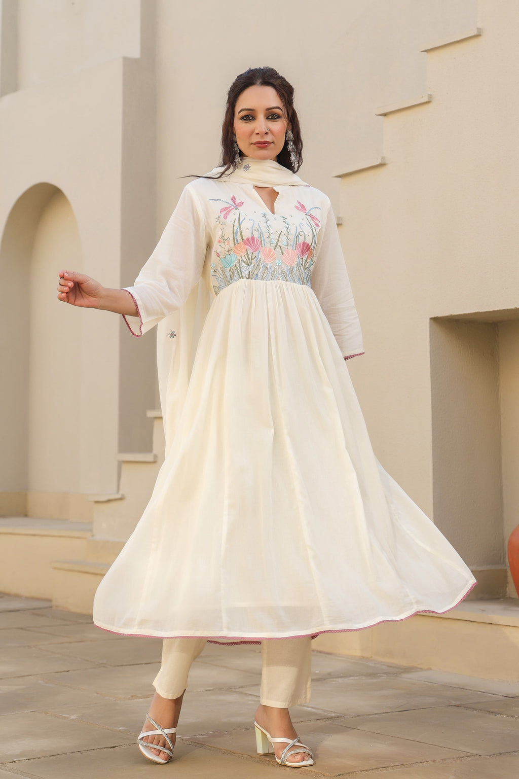 BEAUTIFUL EMBROIDERED MUL COTTON SUIT SET