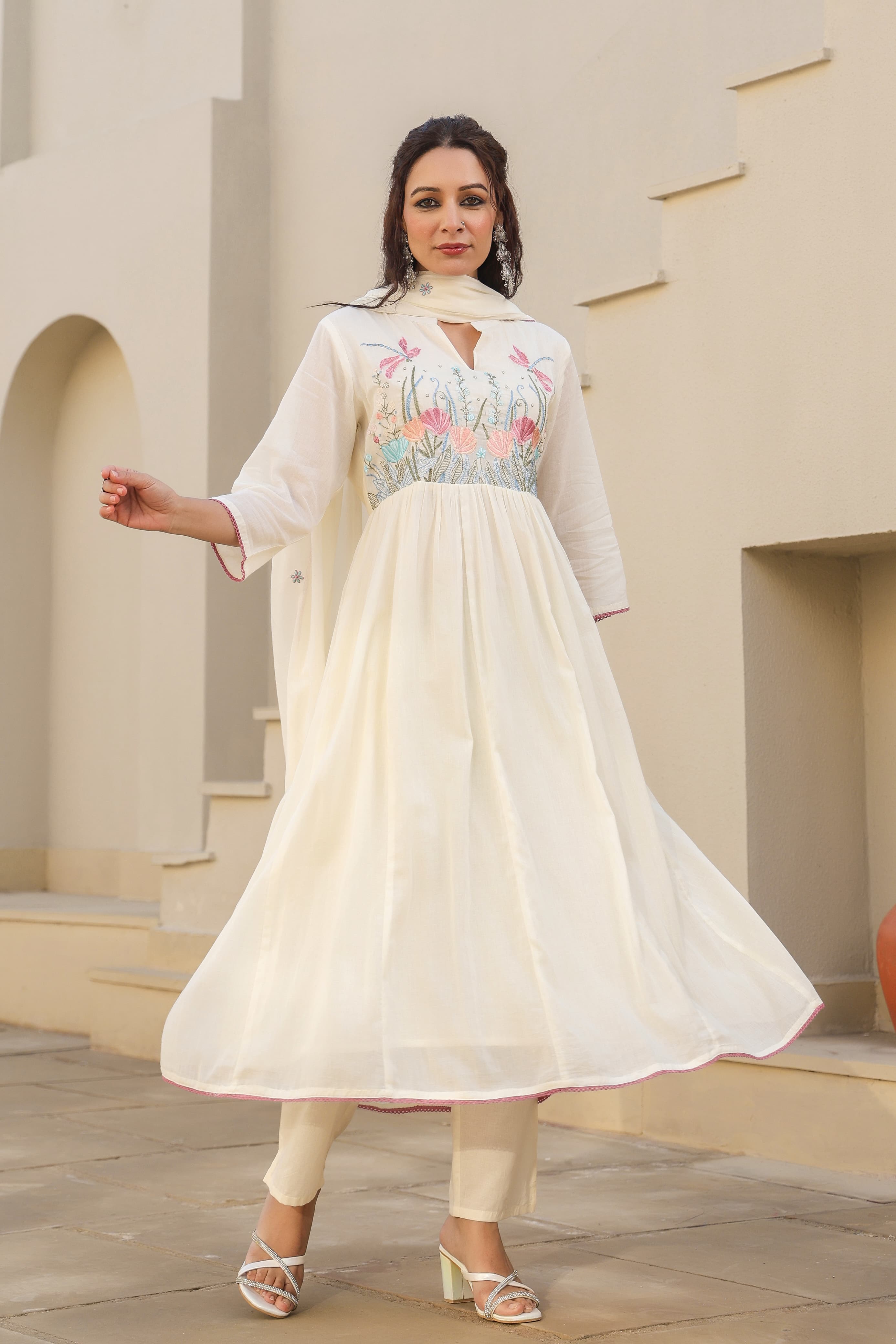 BEAUTIFUL EMBROIDERED MUL COTTON SUIT SET