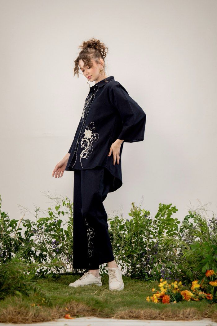 TRENDY EMBROIDERED CO-ORD SET