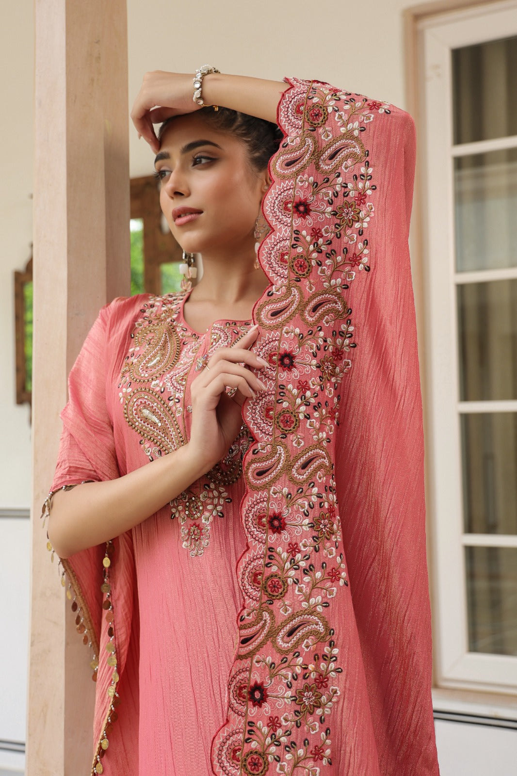 KAFTAN IN HEAVY EMBROIDERY