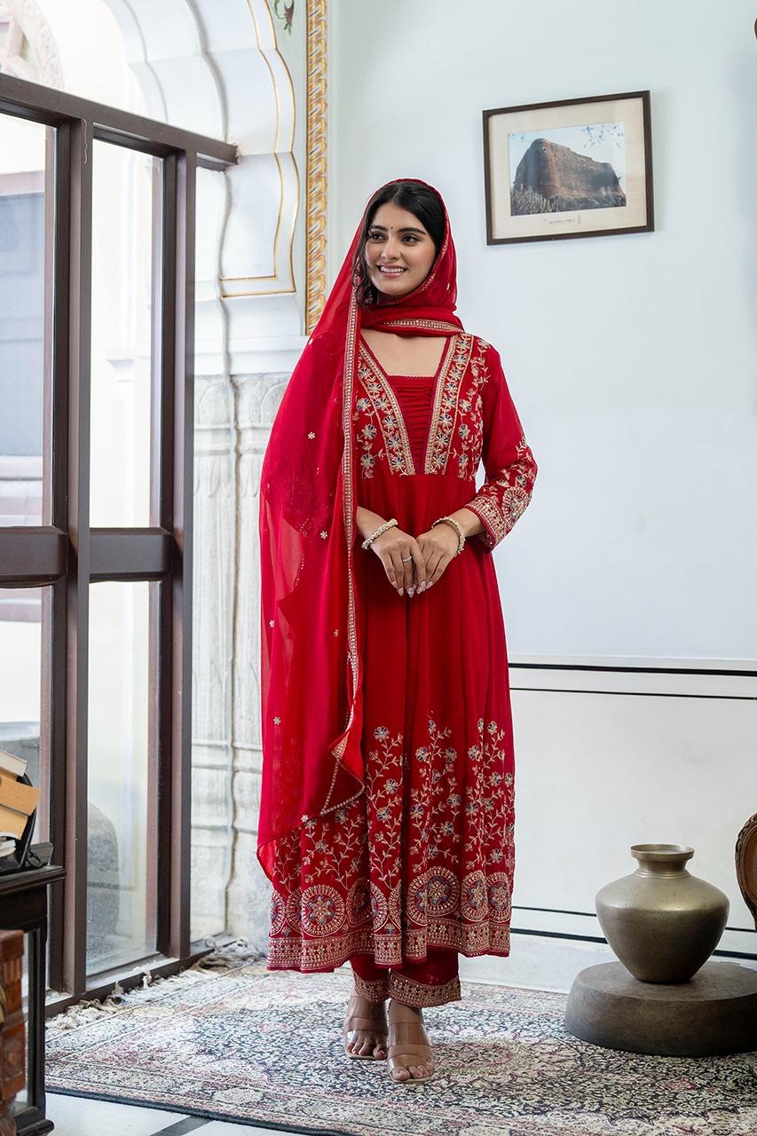 BEAUTIFUL ANARKALI SUIT SET