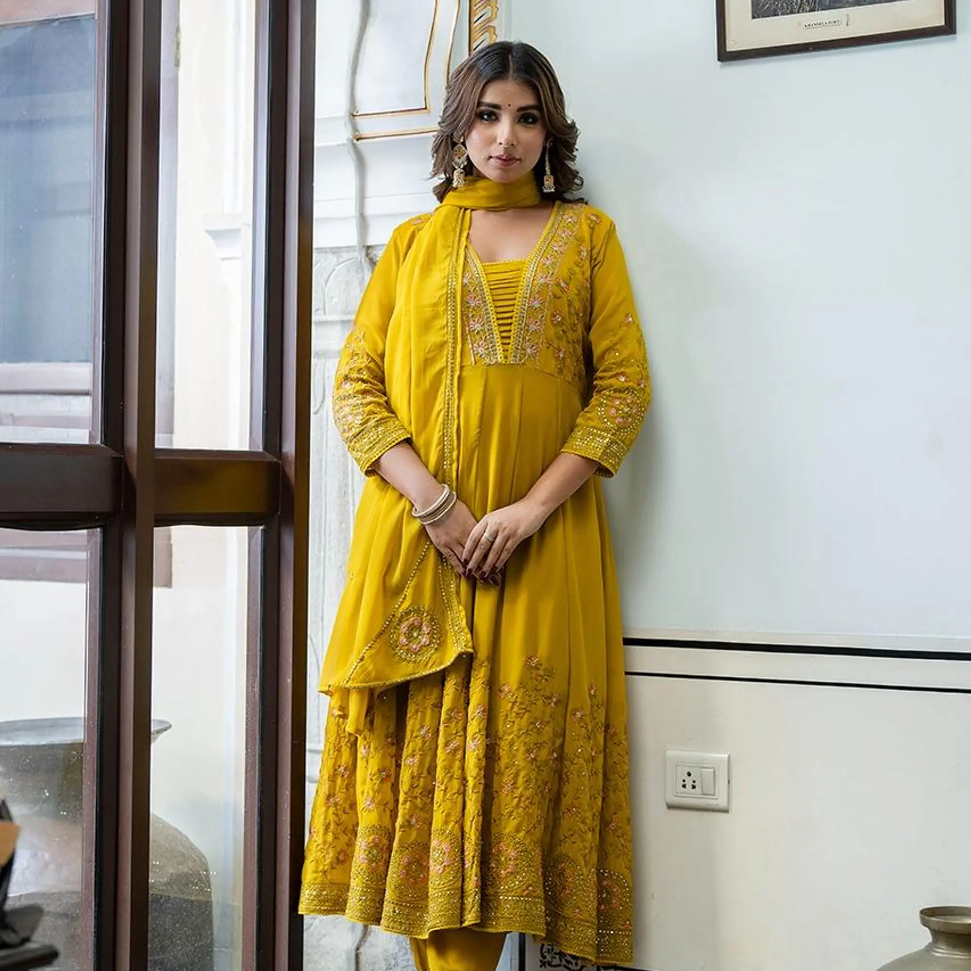 BEAUTIFUL ANARKALI SUIT SET - Master